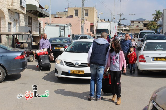  كفرقاسم : 3 حافلات من معتمري عطلة الربيع الفوج الثاني   يغادرون البلدة باتجاه الديار الحجازية والمئات في وداعهم 